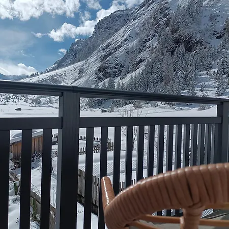 Haus Larcher Appartement Sankt Leonhard im Pitztal
