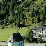 Haus Larcher Sankt Leonhard im Pitztal
